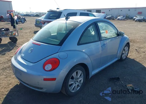 2010 Volkswagen New Beetle 2.5L из США, поврежденный, VIN 3VWRG3AG7AM026753